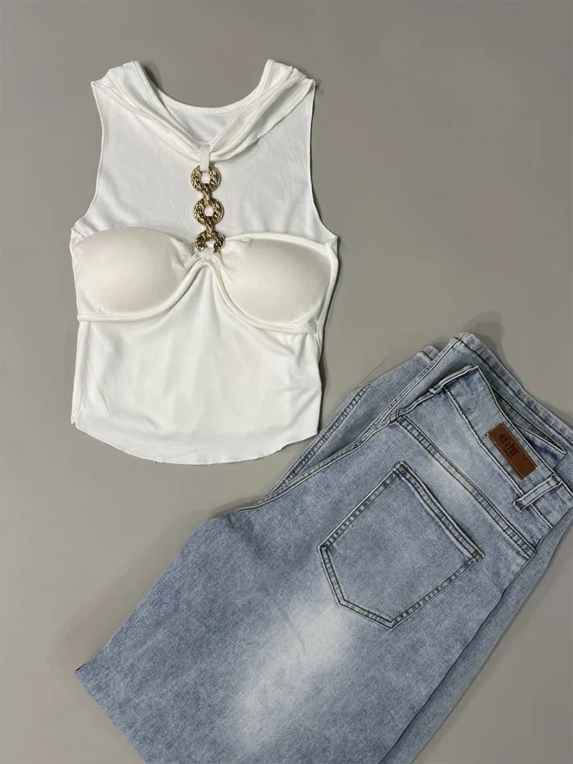 Ivory Twist Chain Detail Crop Top - Image 5