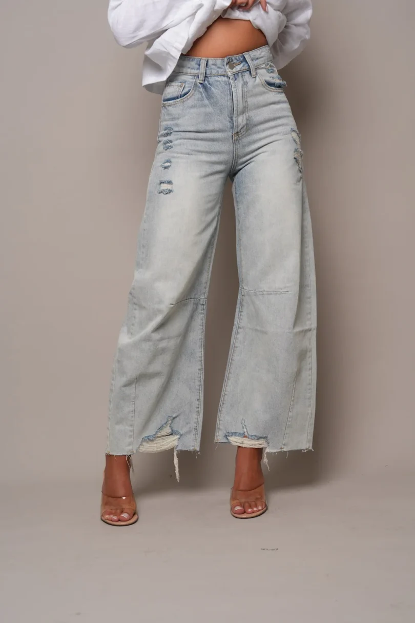 Raw Hem Distressed Jeans - Image 4