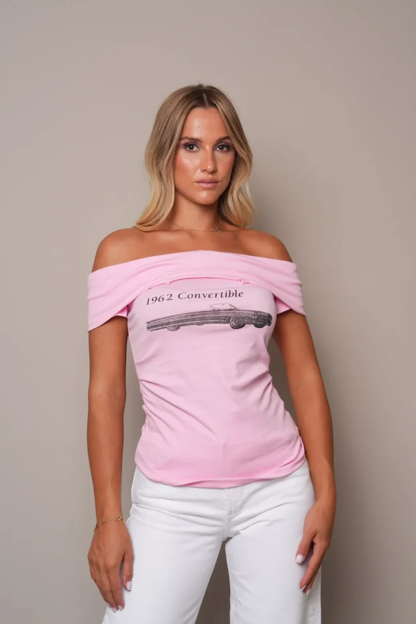Off-Shoulder '1962 Convertible' Graphic Tee - Pink